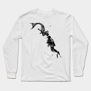 Mermaid kissing a sea diver Long Sleeve T-Shirt